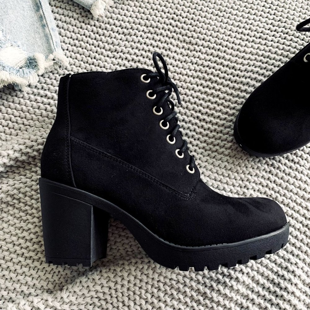 Soda Black Suede Lace-Up Chunky Heel Ankle Booties - Picture 4 of 8
